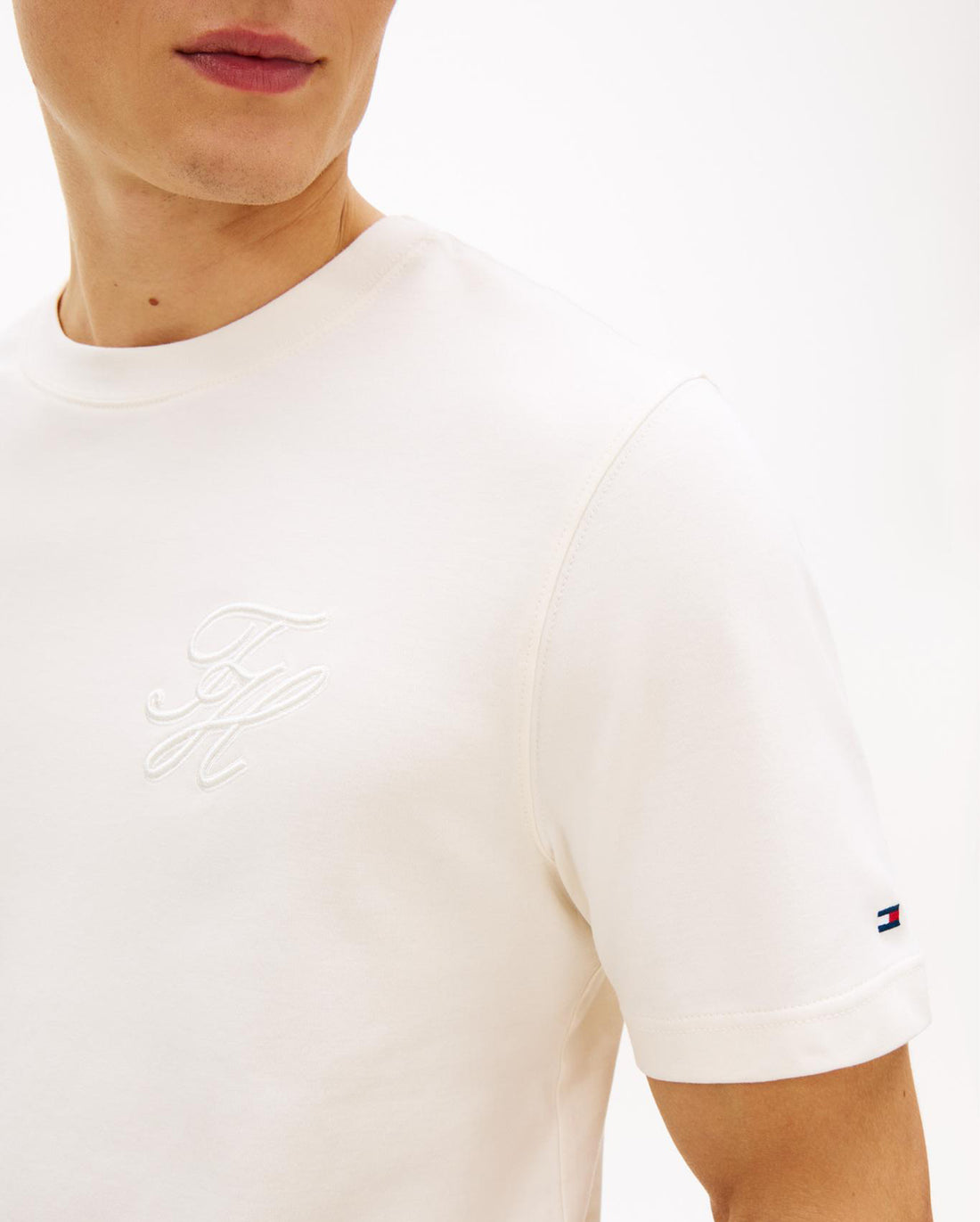 SCRIPT LIGHT INTERLOCK TEE