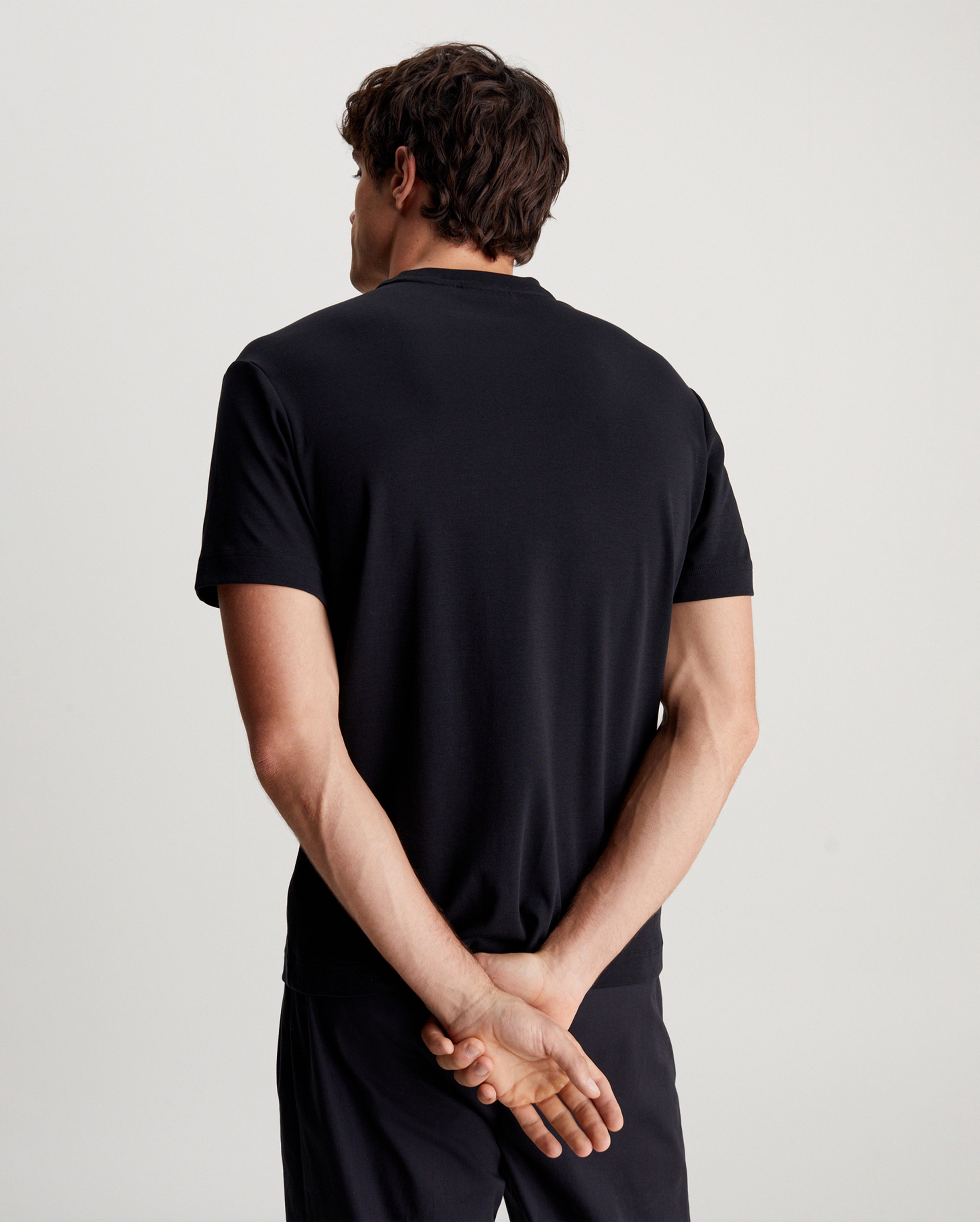 COLOR EMBOSSED LOGO T-SHIRT