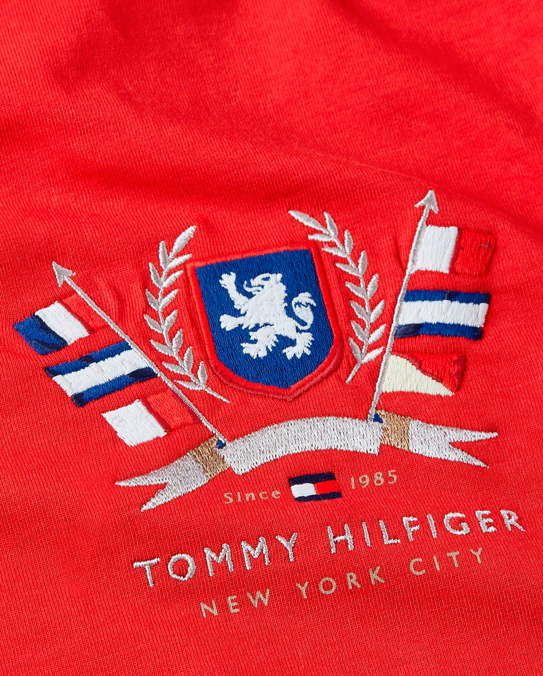 TH CREST T-SHIRT