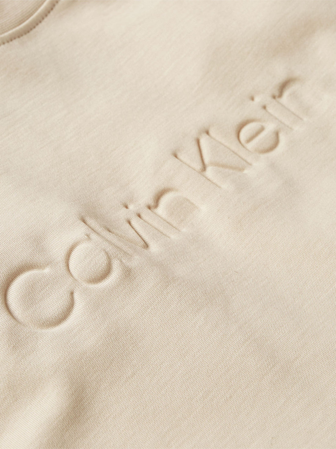 COMFORT DEBOSSED LOGO T-SHIRT