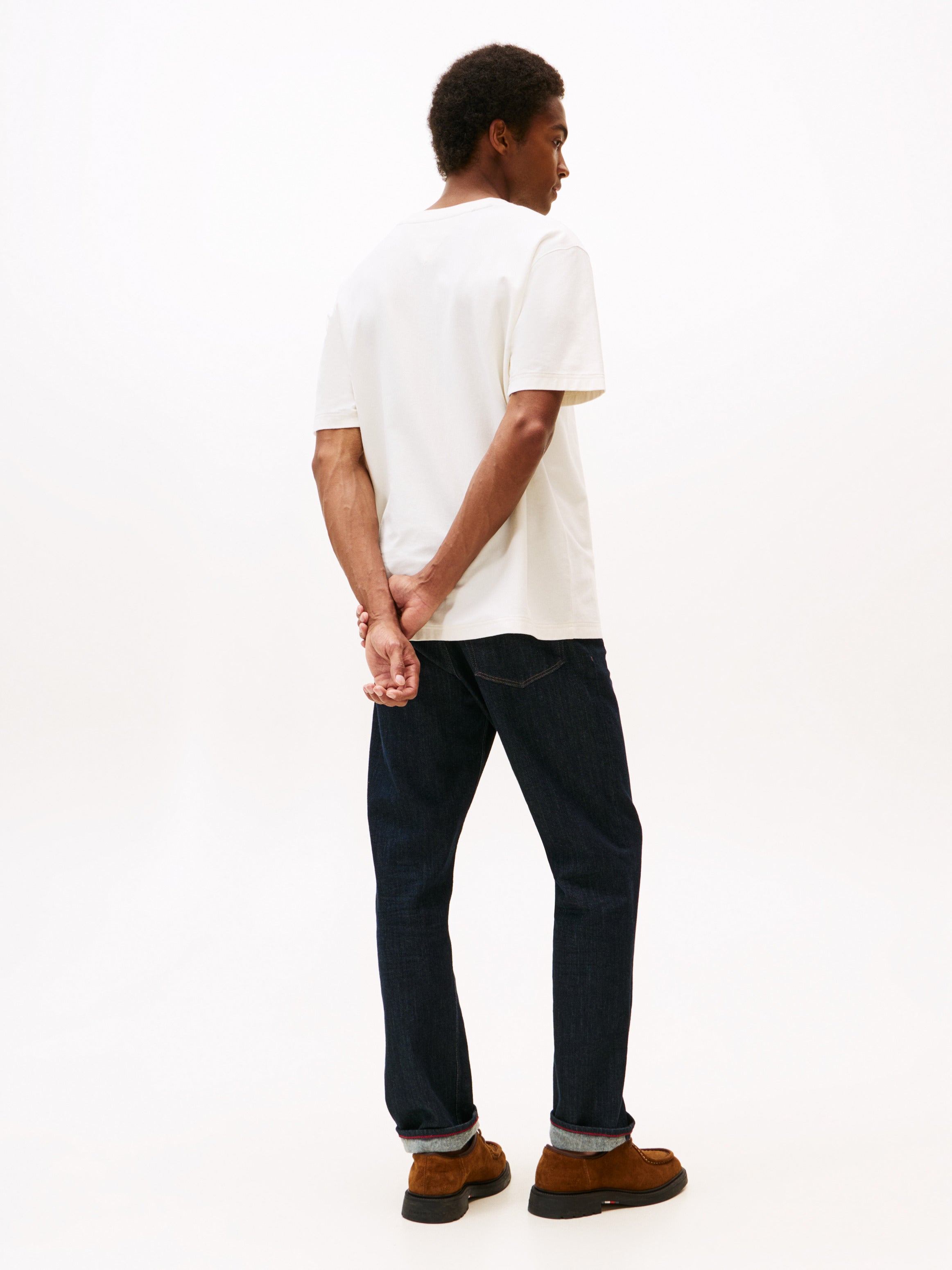 GRAPHIC RELAXED CREW NECK TEE