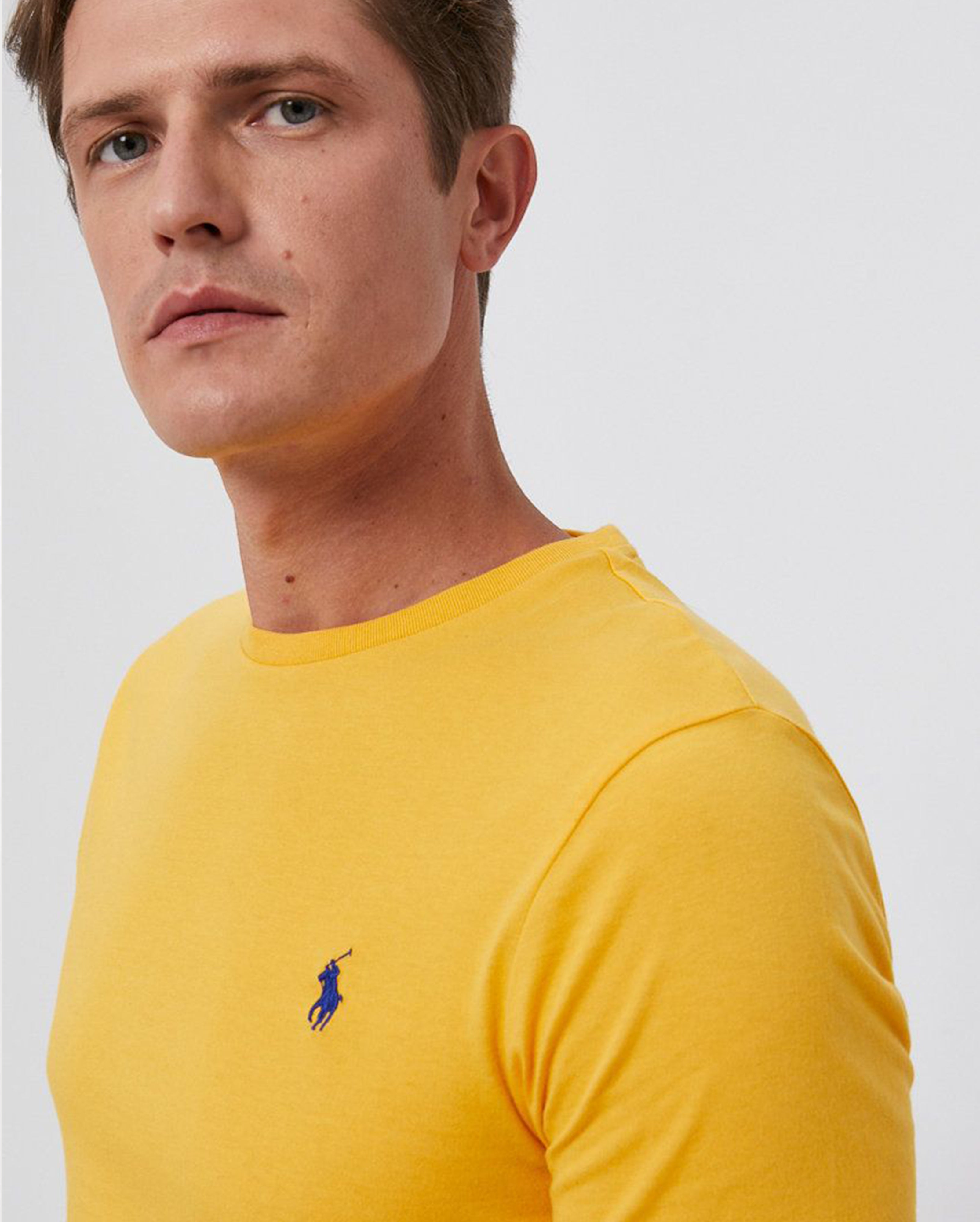 CUSTOM SLIM FIT T-SHIRT