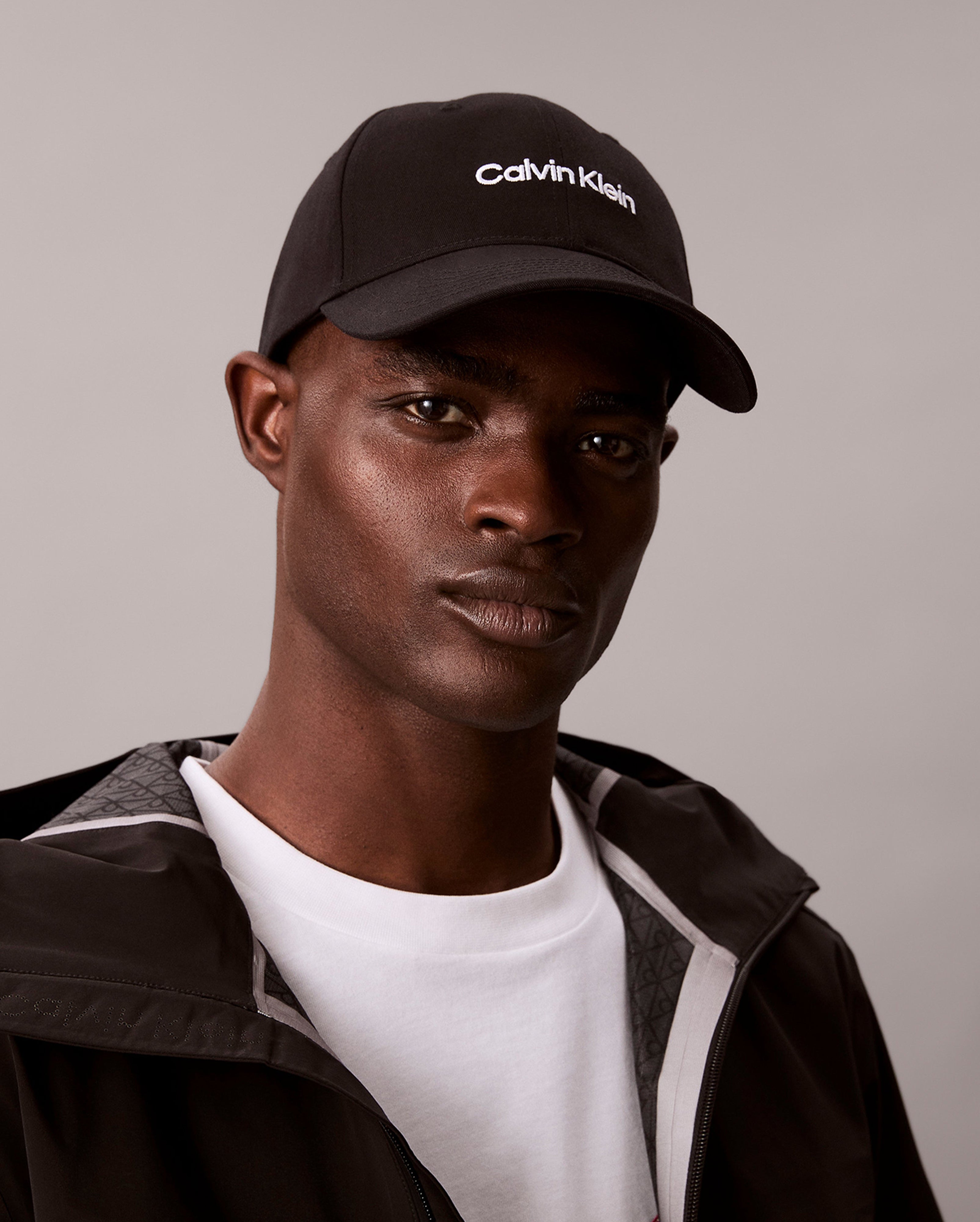CAP CALVIN KLEIN
