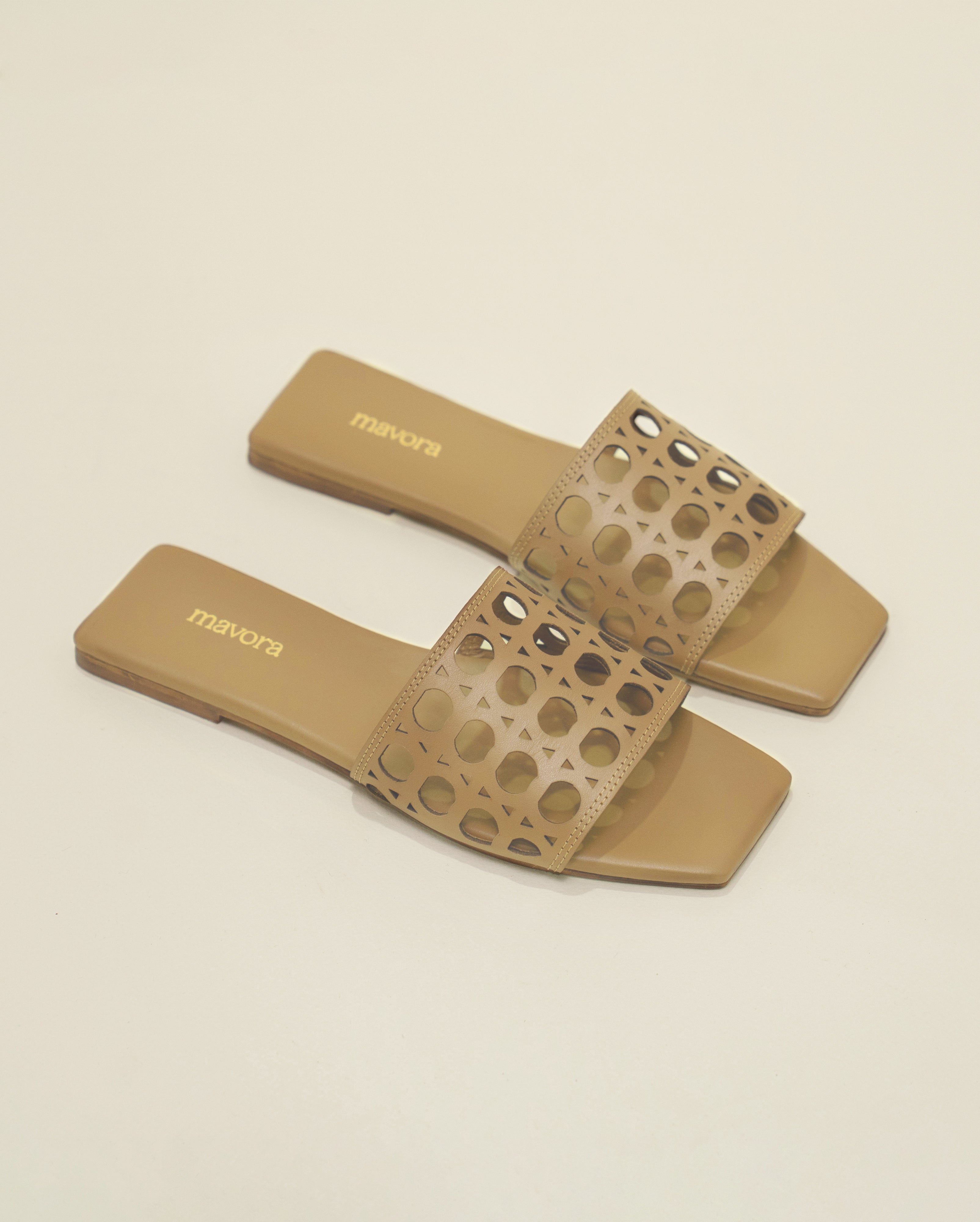 SANDALIA WHITNEY HONEY