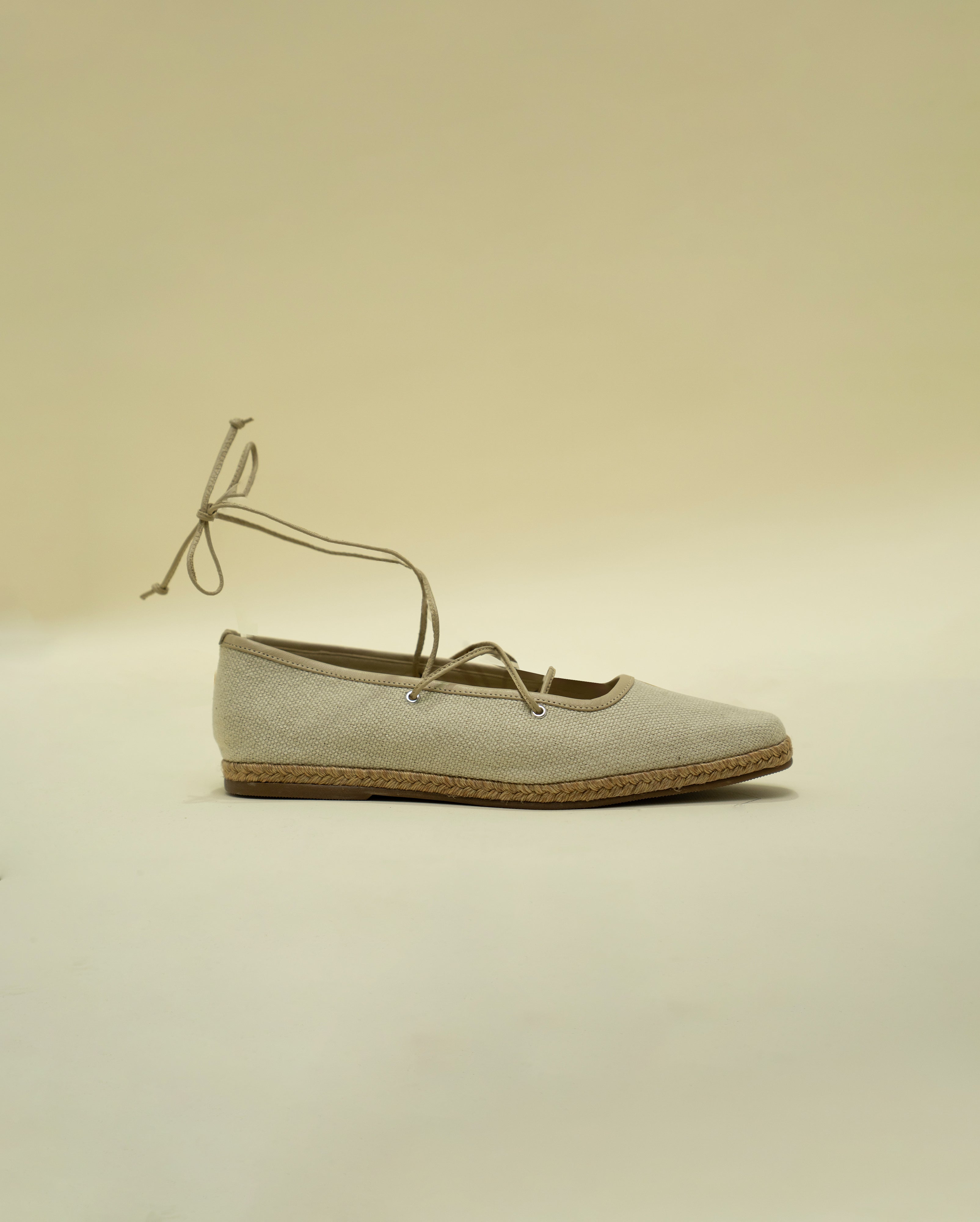 NINA BEIGE FLATS