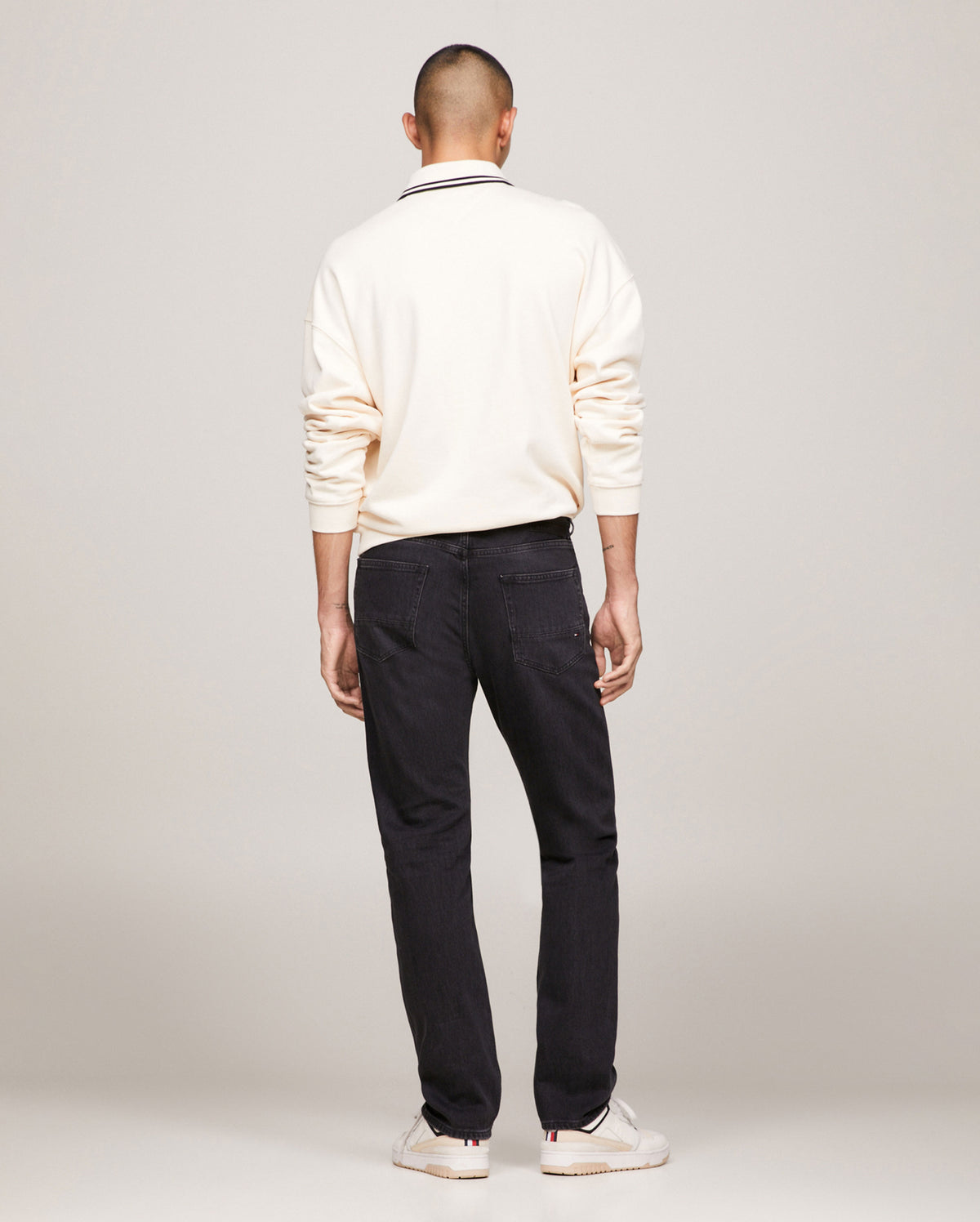 REGULAR MERCER  BLACK JEANS