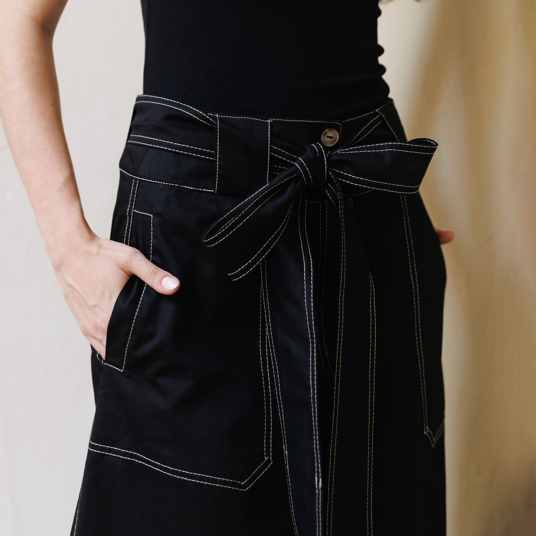 NOEMI BLACK SKIRT