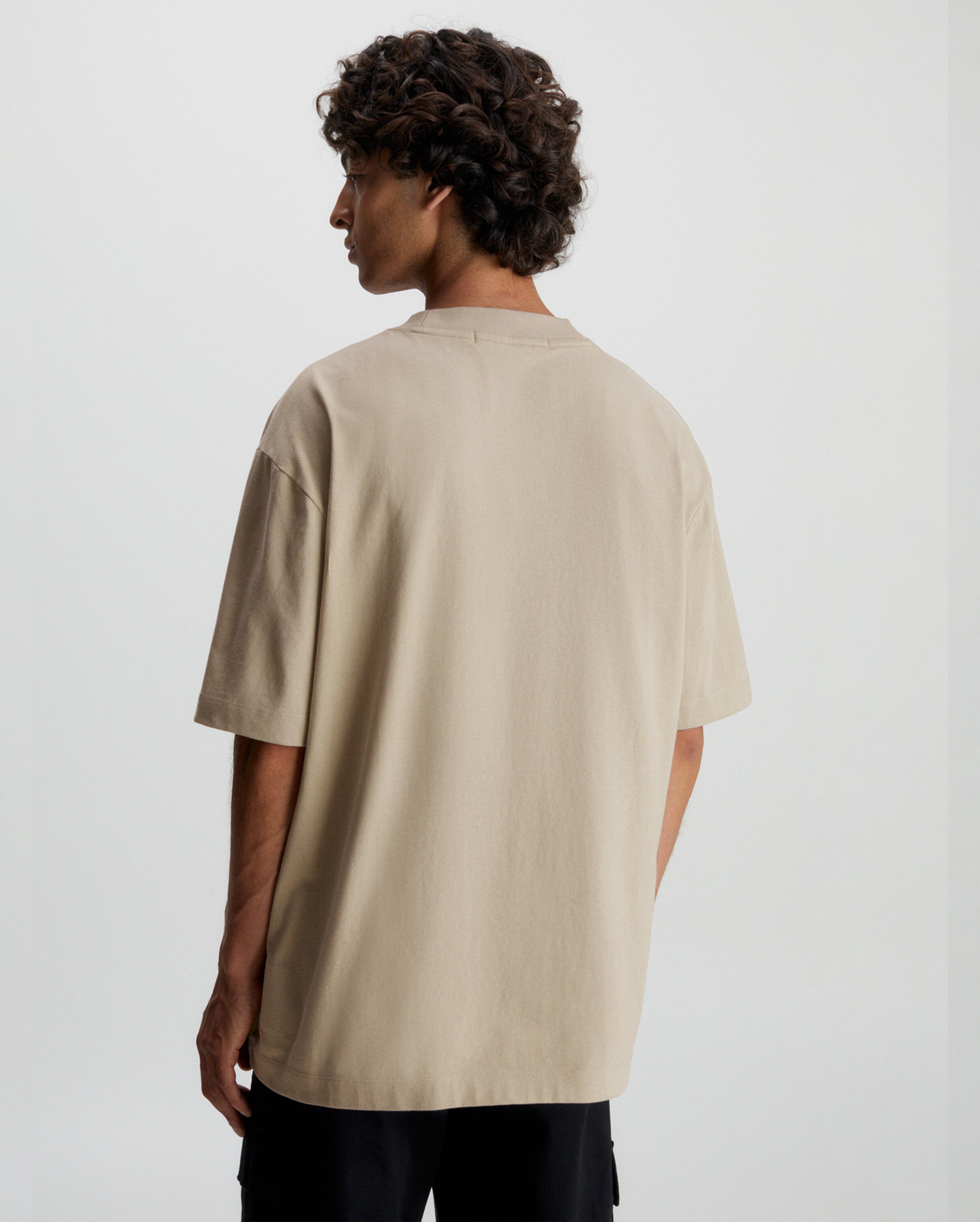 PLAZA TAUPE TEE