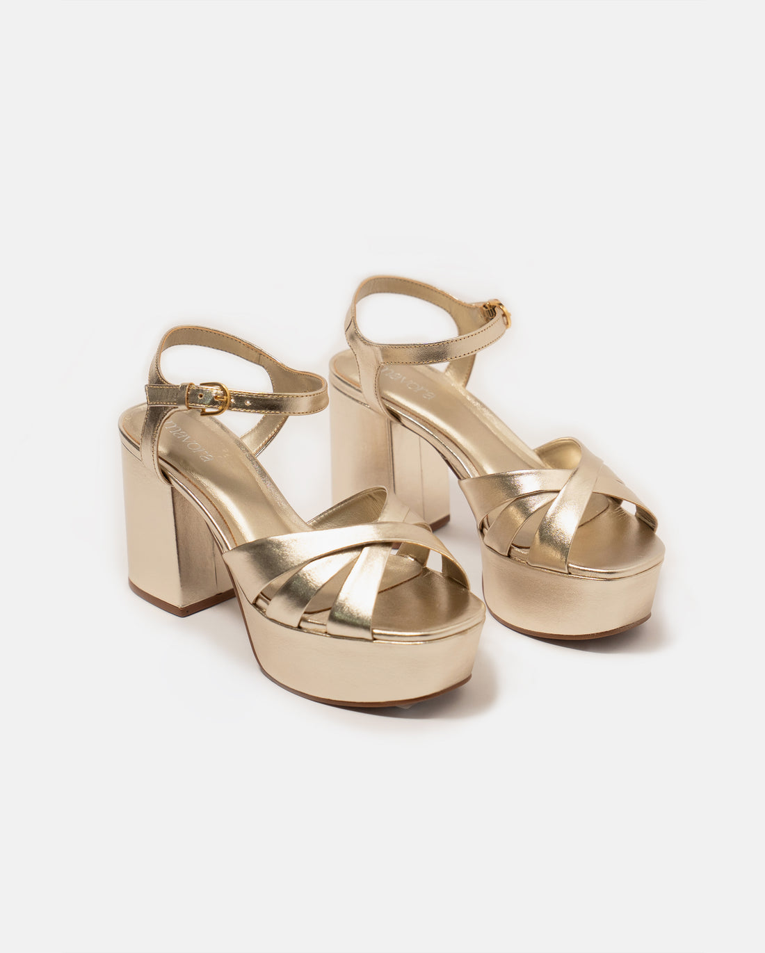 SANDALIA DE TACON CHAMPAGNE