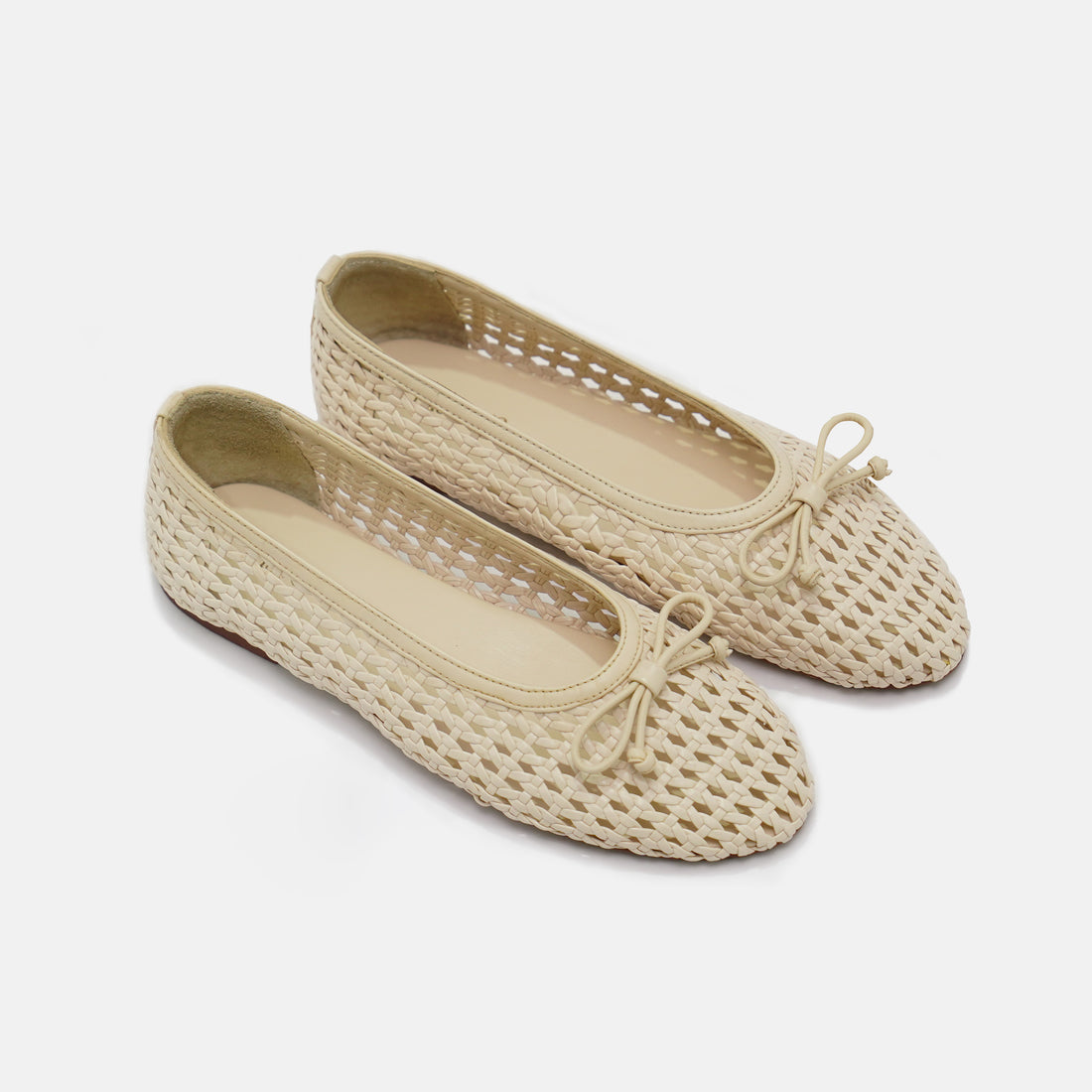 CAPRI OFF WHITE FLATS