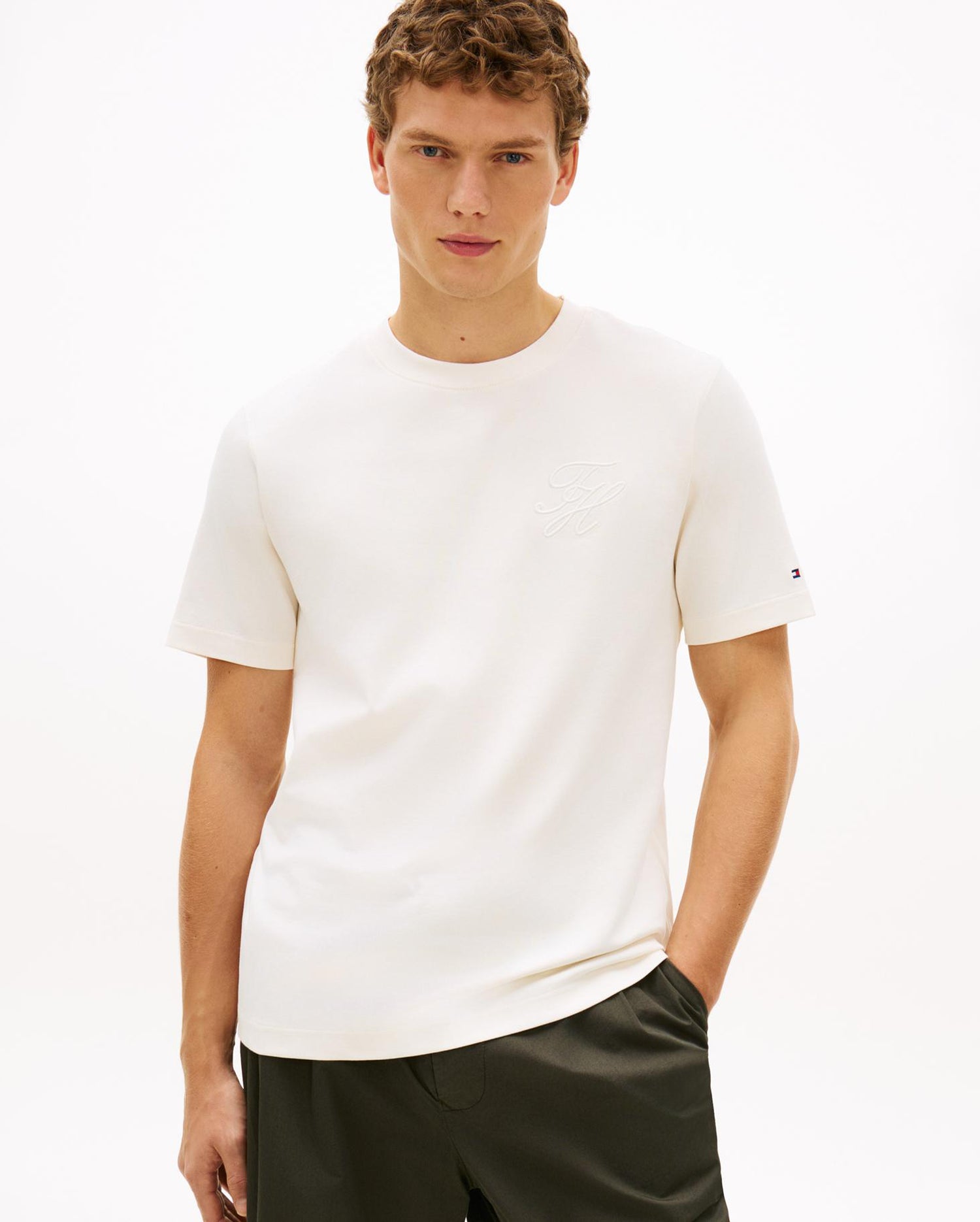 SCRIPT LIGHT INTERLOCK TEE