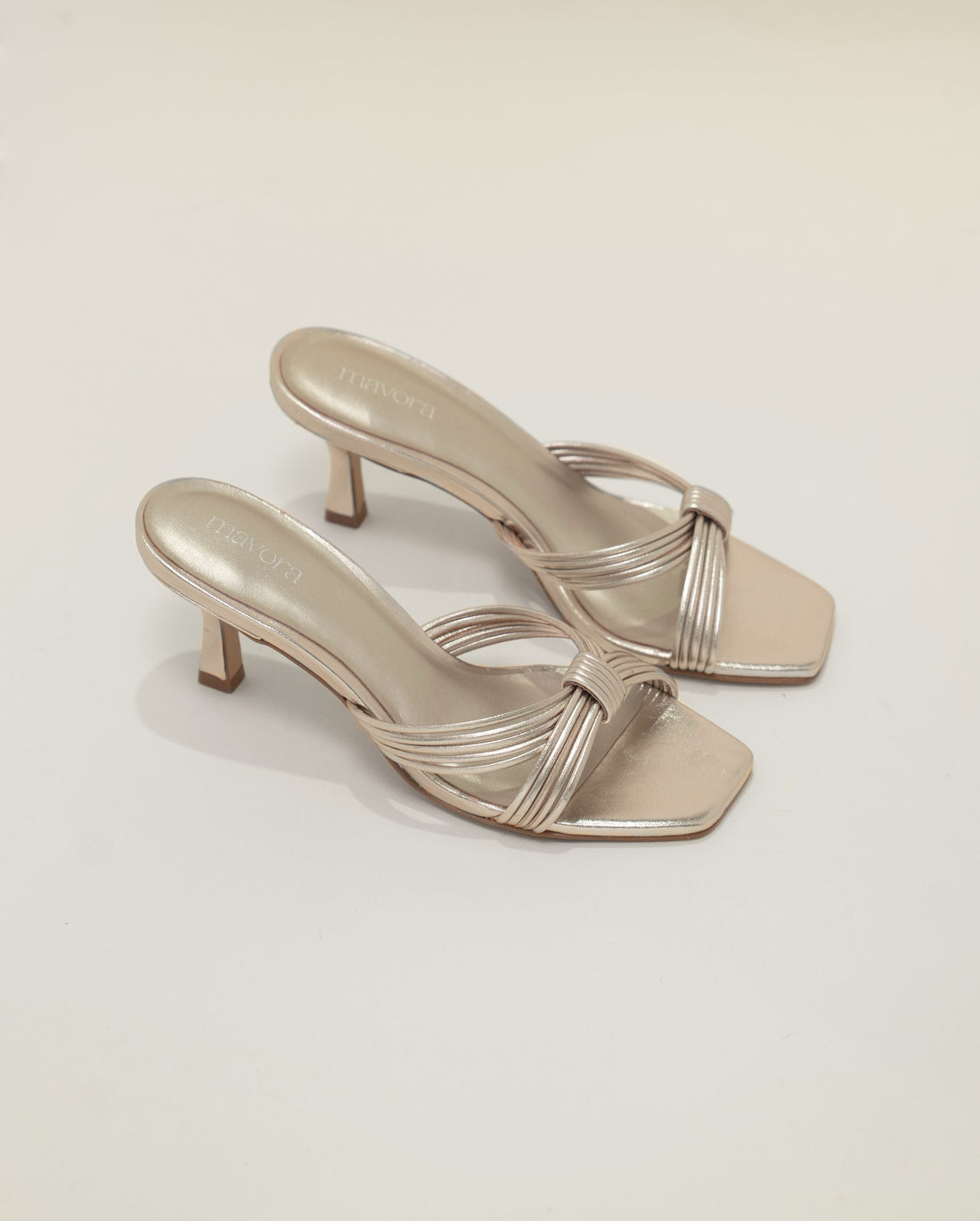 SANDALIAS SOFT CHAMPAGNE
