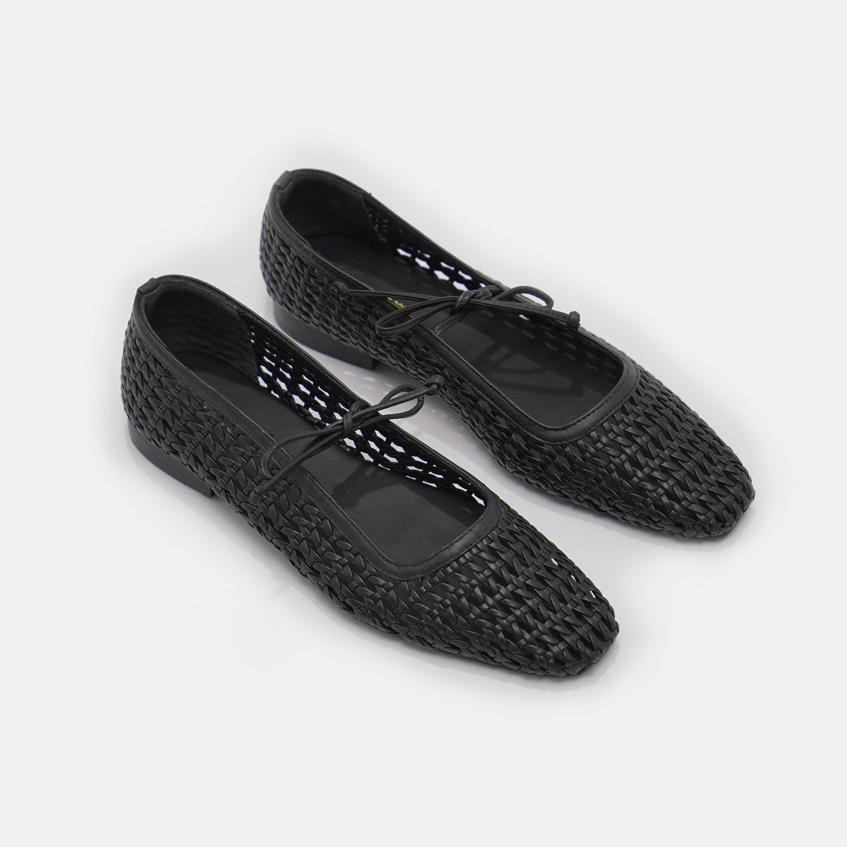 VIOLA BLACK FLATS