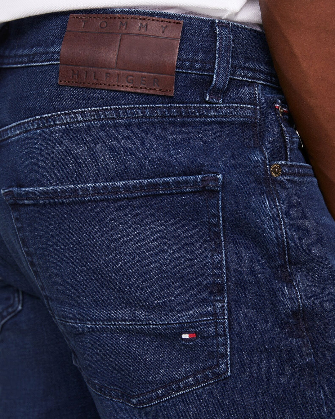 STRAIGHT DENTON JEANS
