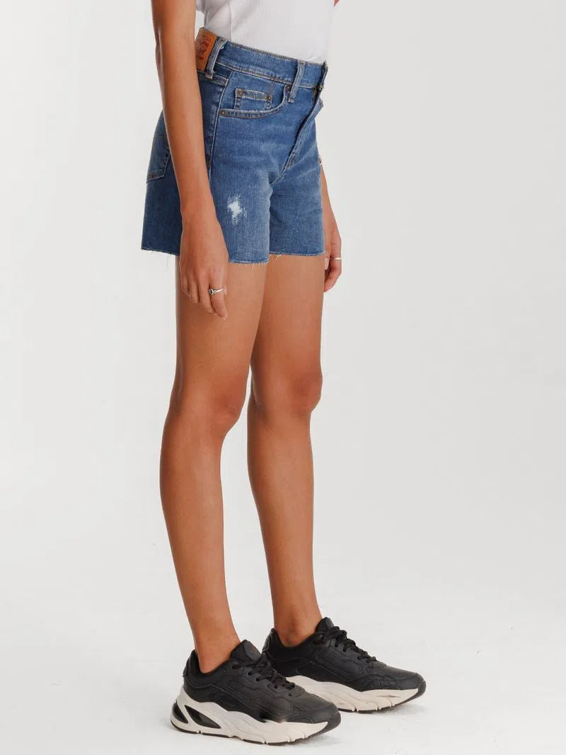 SHORT LEVI’S® HIGH RISE PARA MUJER