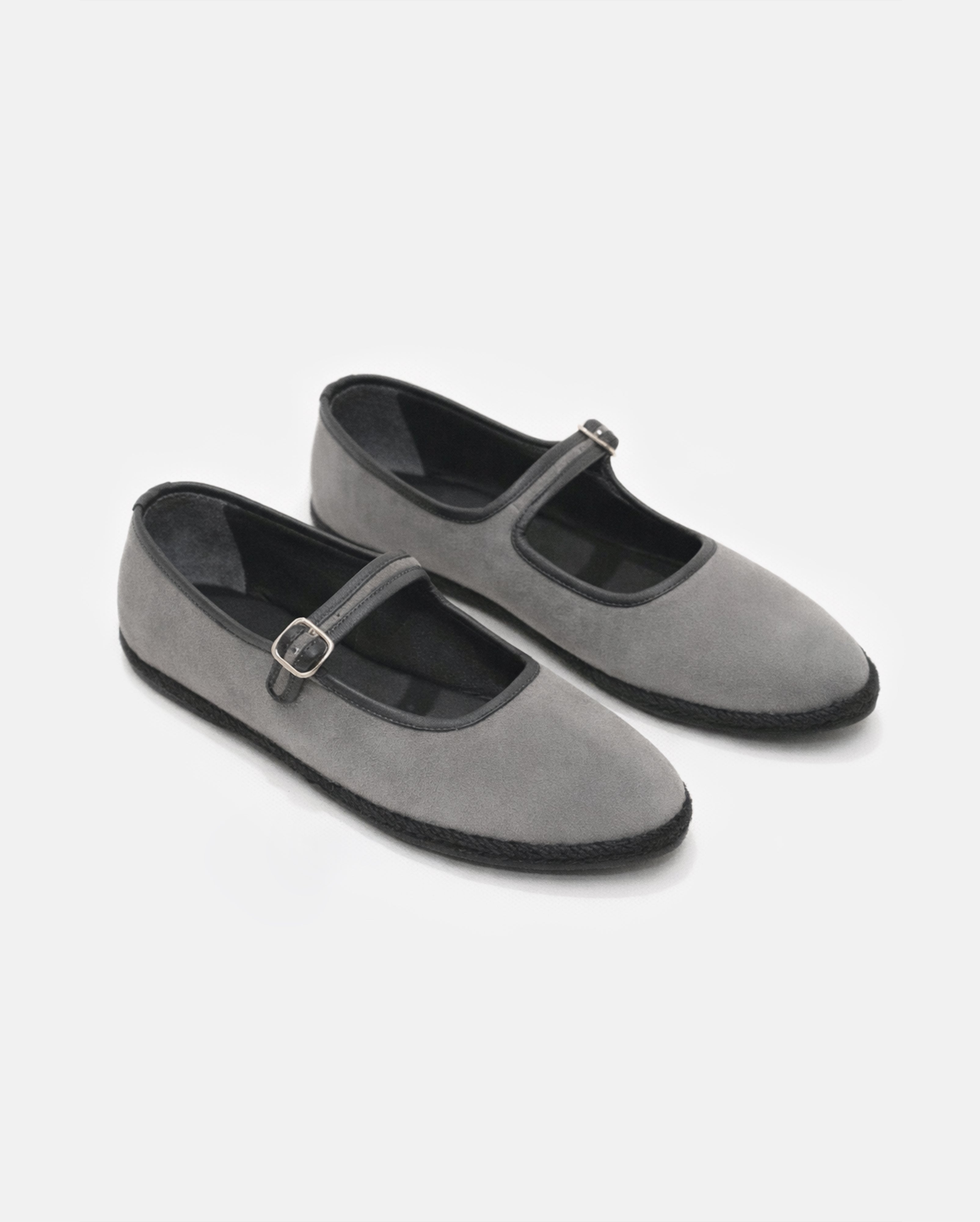 IVY GREY FLATS