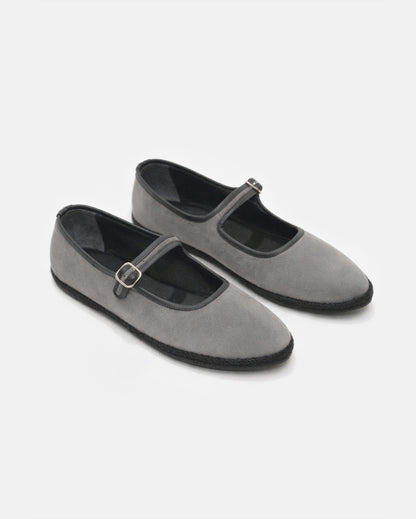 IVY GREY FLATS