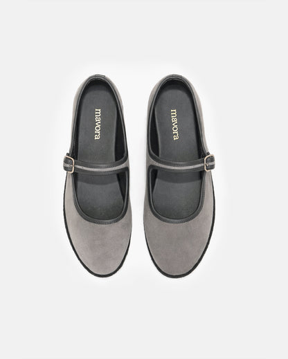 IVY GREY FLATS