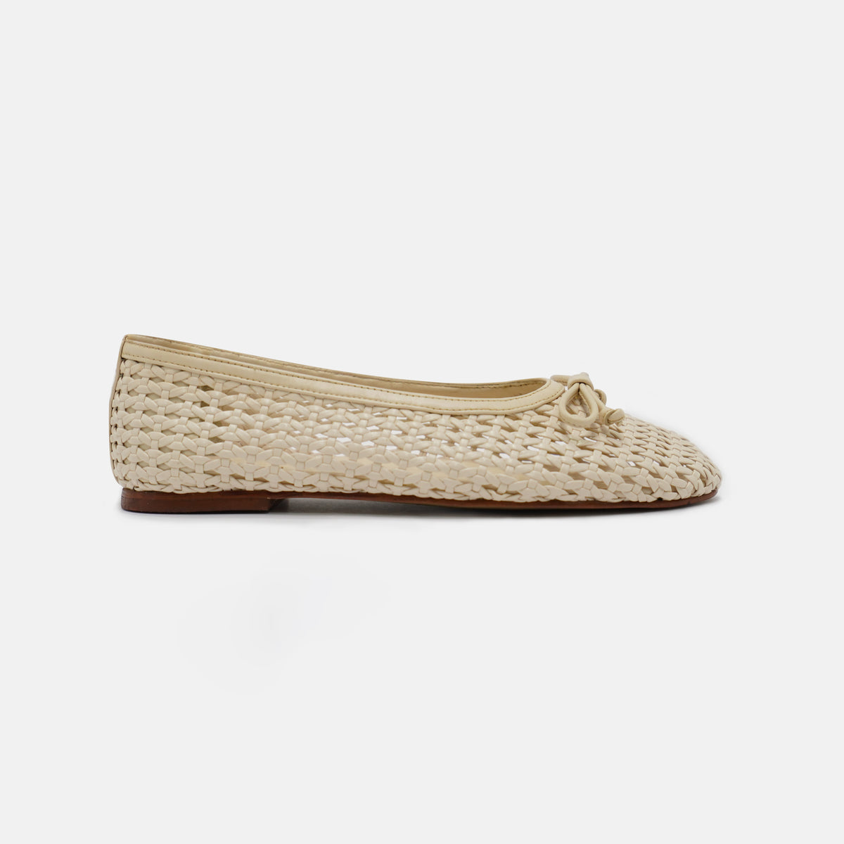 CAPRI OFF WHITE FLATS