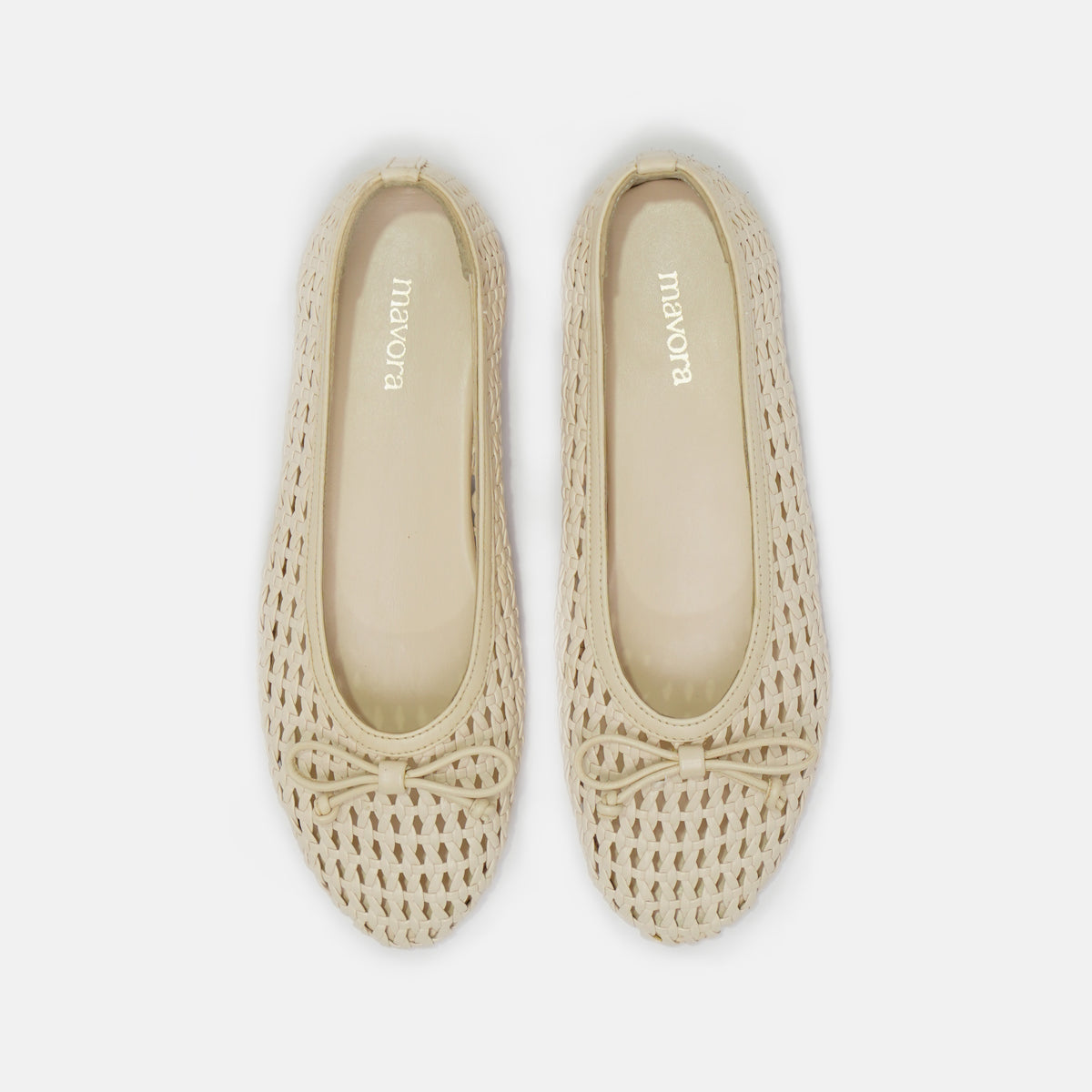 CAPRI OFF WHITE FLATS