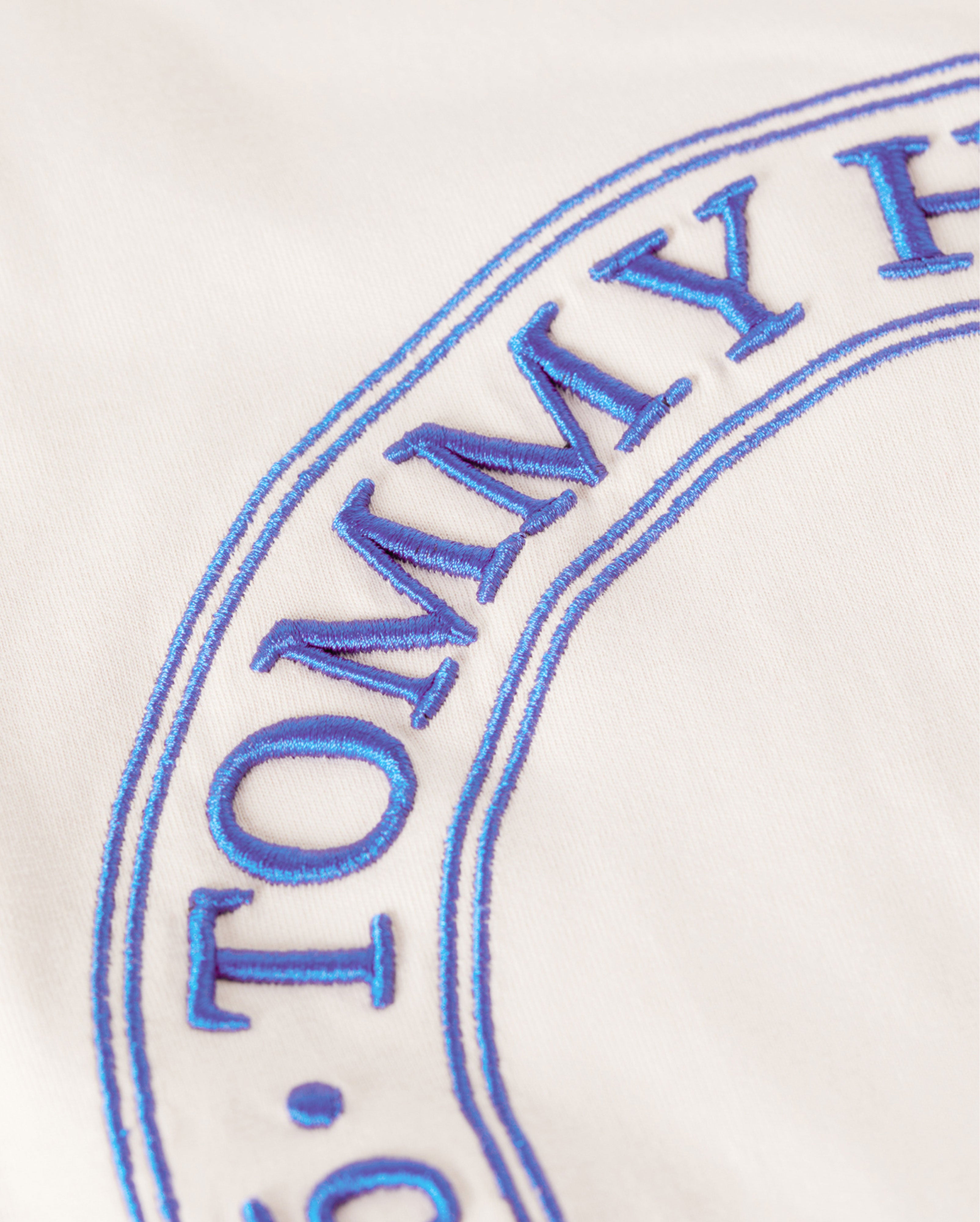 EMBROIDERY ROUNDEL TEE