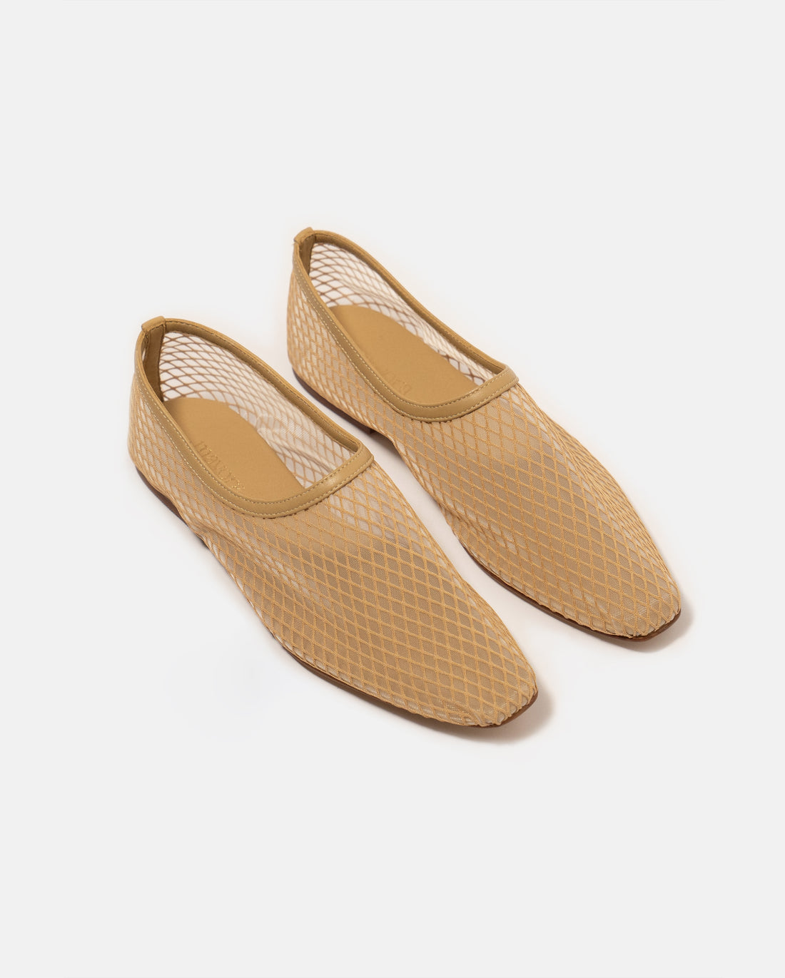 GIGI NATURAL FLATS