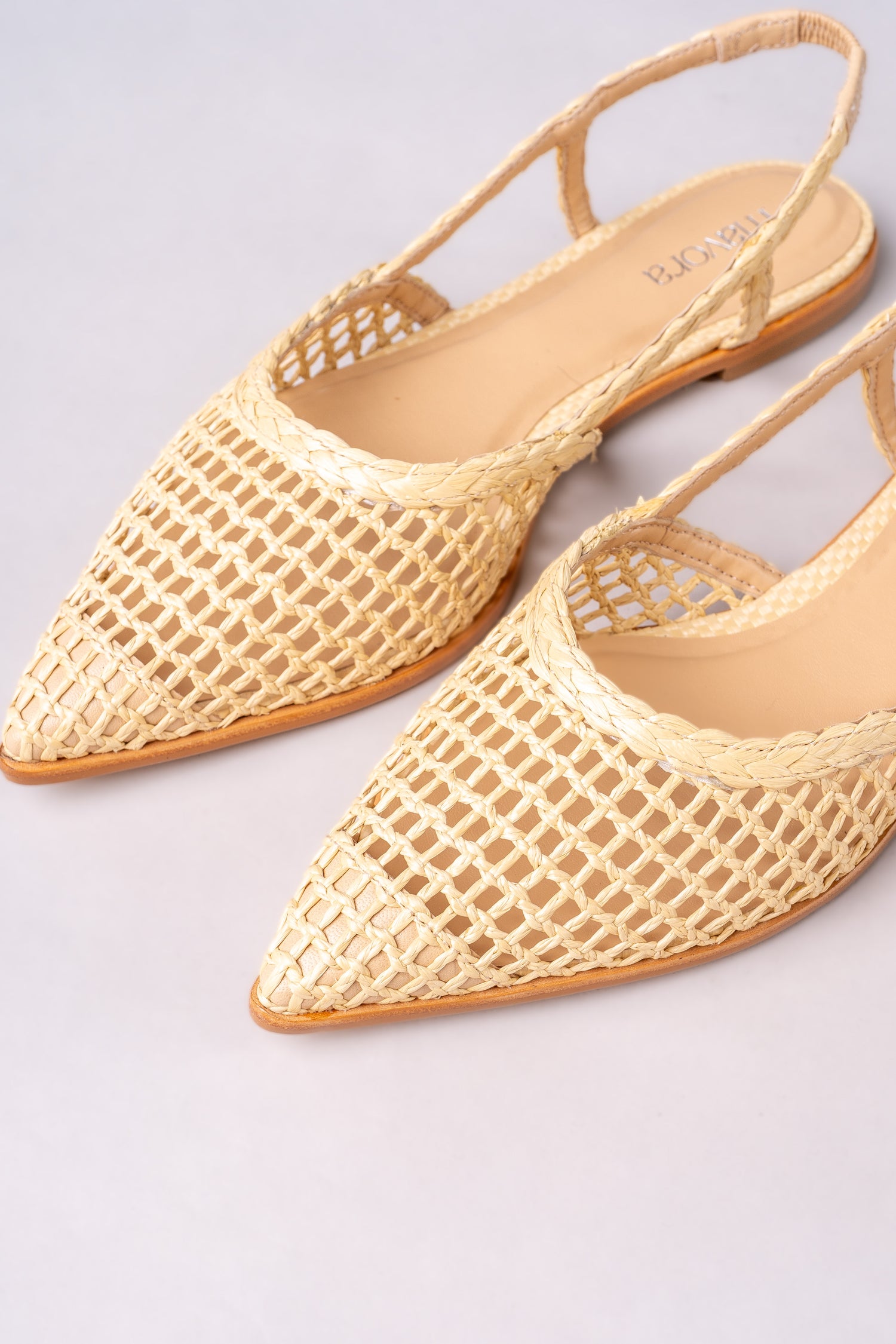 ARISSA RAFFIA FLAT