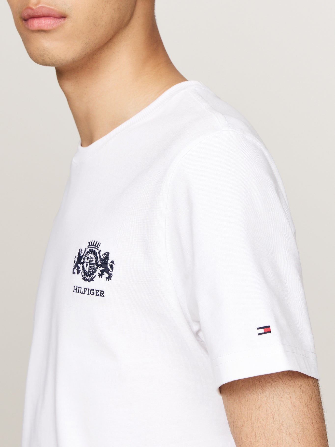 WHITE T-SHIRT WITH EMBROIDERED LOGO