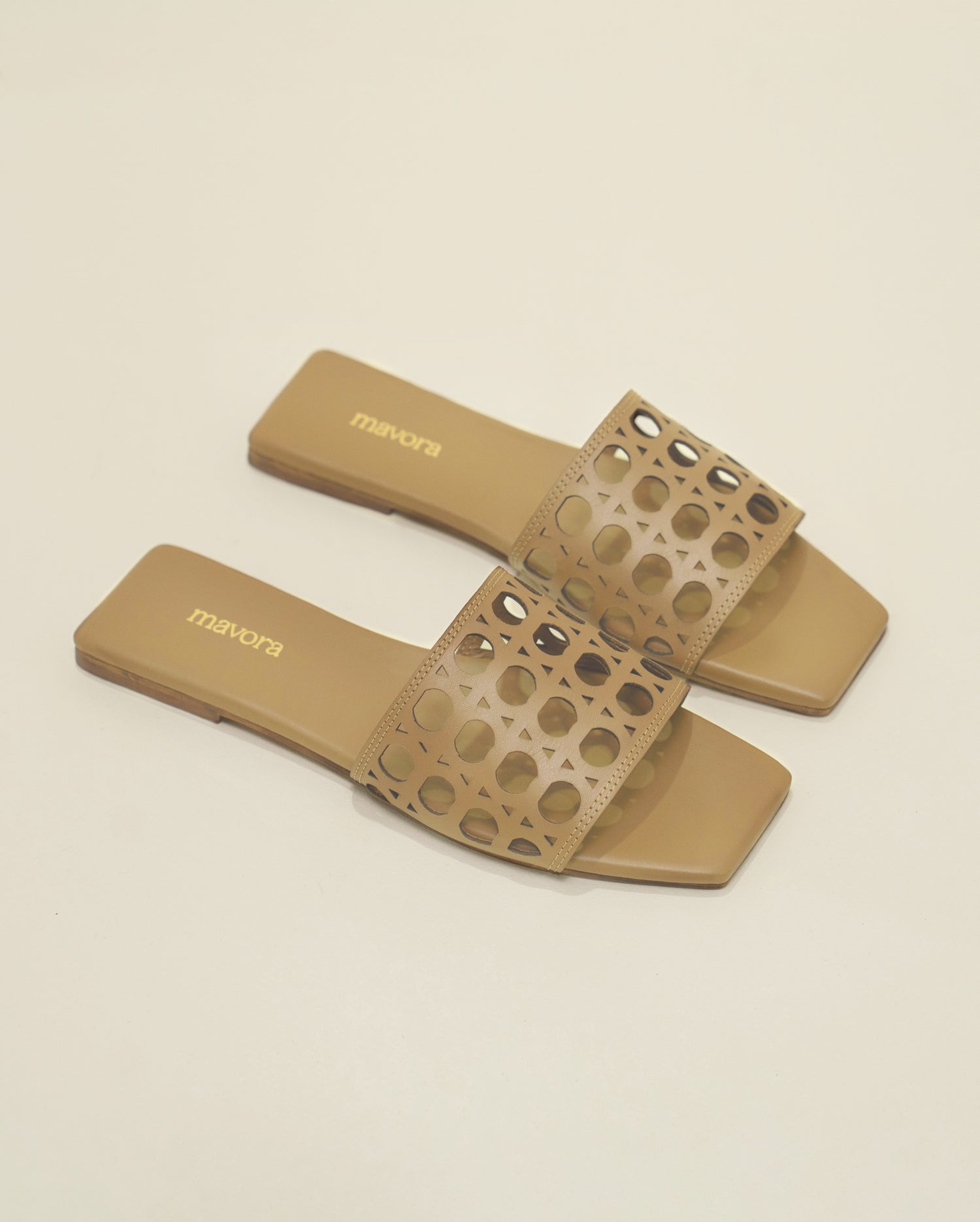 SANDALIA WHITNEY HONEY