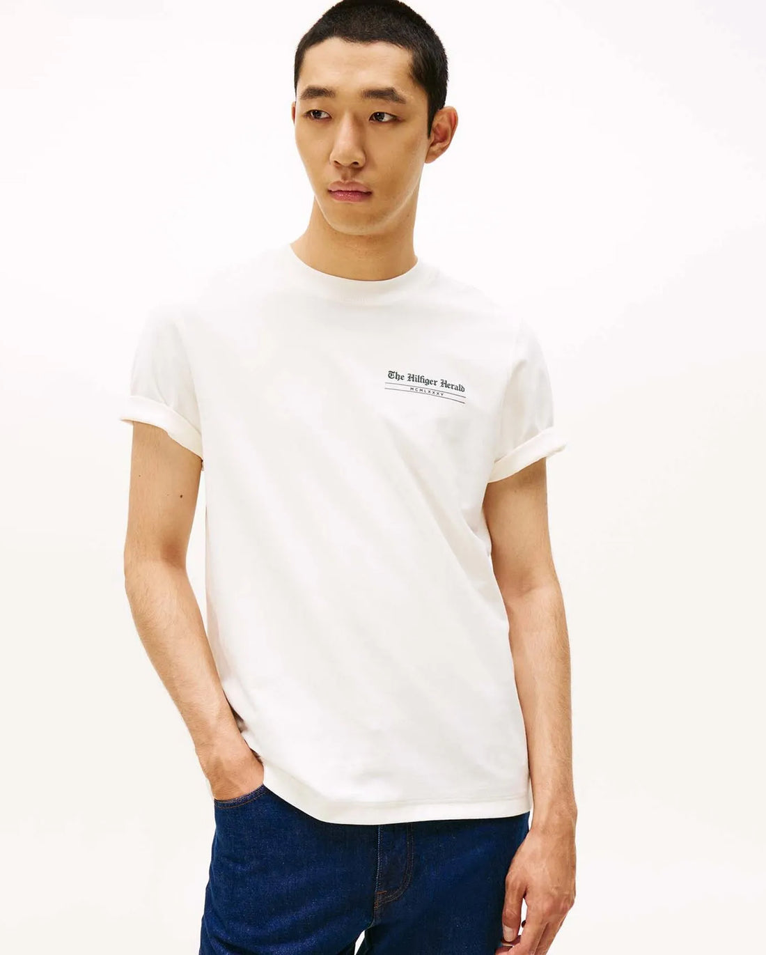 HILFIGER HERALD BLACK GRAPHIC TEE