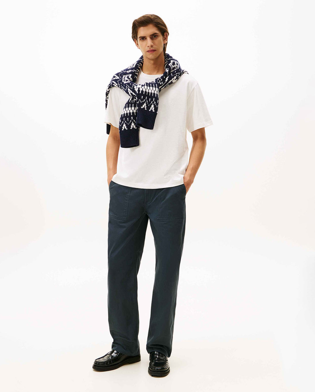 SMALL CREST GRAPHIC TEE