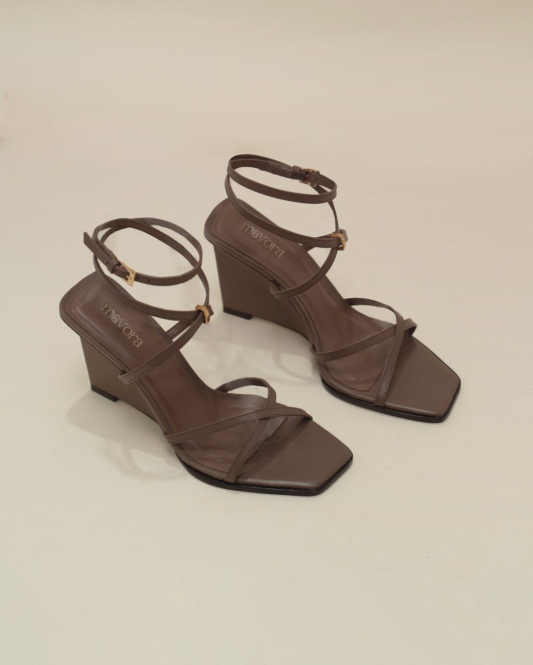 MOCHA BLOCK HEELS